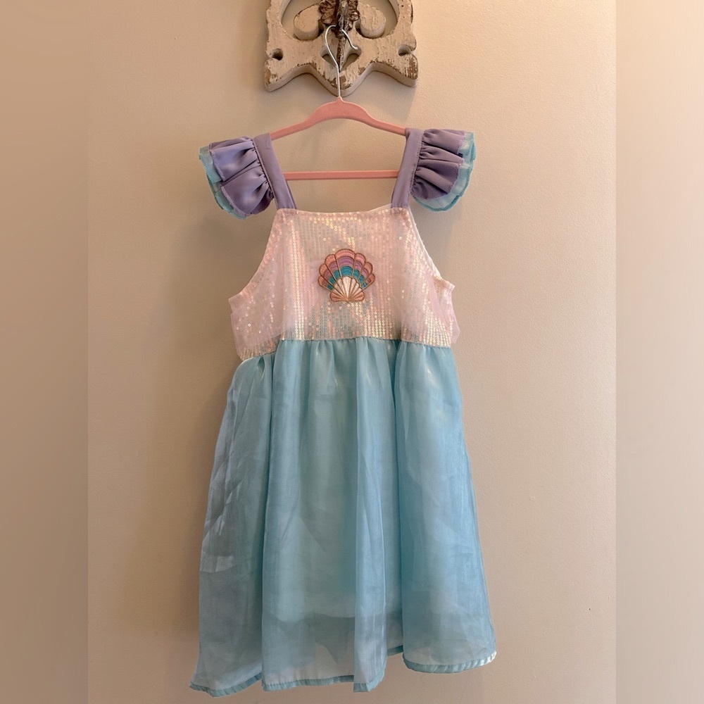 Little Mermaid Ariel Princess Costume and accessories fit 6/7 y